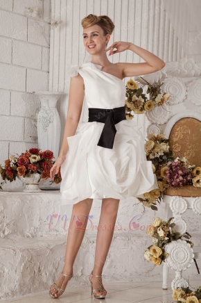 Lovely One Shoulder Rolled Fabric Flowers Sweet 16 Dress