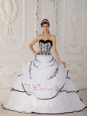 Cute Sweetheart White Quinceanera Gown With Black Embroidery