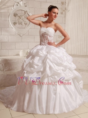 Sweetheart Appliques and Pick-ups Ball Gown Wedding Gowns With Chapel Train Low Price