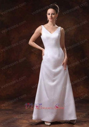 Noble White V-neck Backless Mother Dress Attend Weeding Costume