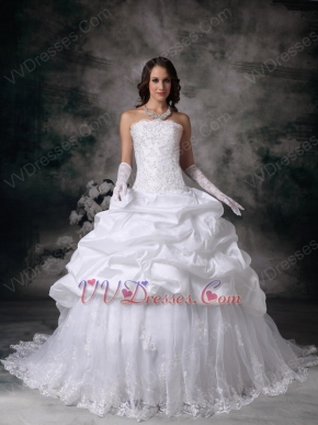 Modest Ball Gown Western Puffy Wedding Dress With Lace