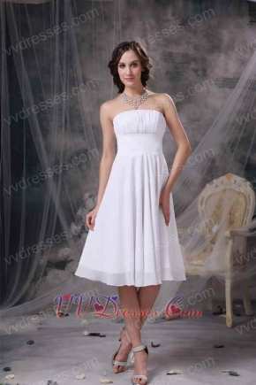 White Strapless Knee-length Chiffon Homecoming Dress Pretty Summer