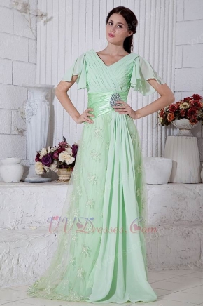 Top Designer V-Neck Skirt Light Green Chiffon Prom Dress With Lace