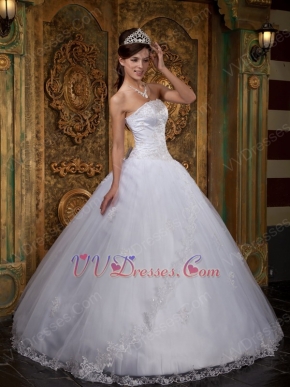 Appliqued Dentate Bottom White Elegant Dress Quinceanera Wear