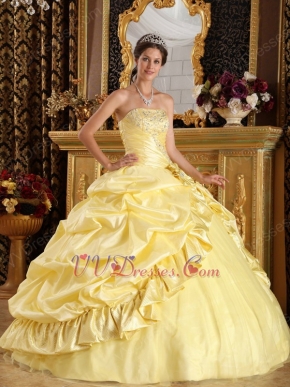 Embroidery Daffodil Military Gown With Side Flower Decorate