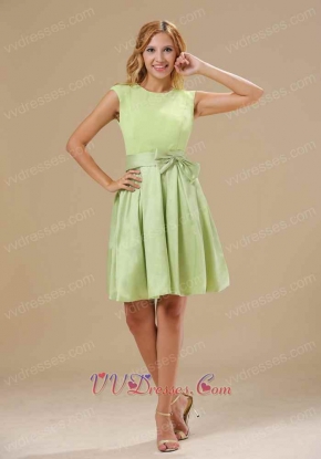 Warrensburg Yellow Green Knee-length Scoop Short Prom Dress With Bowknot