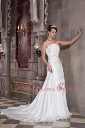 Discount A-line Strapless Wedding Dress With Handmade Flowers Decorate Low Price