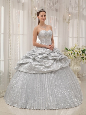 New Arrival Shiny Silver Corset Pleated Bulging Gown Quinceanera Party Wear