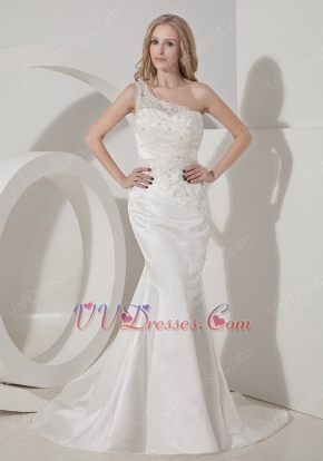 Sexy One Shoulder Trumpet Petite Bridal Gown With Applique