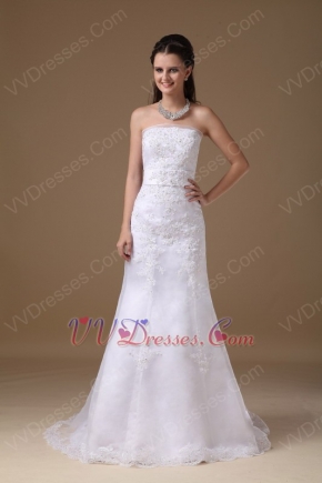 Appliques Decorate Affordable Slim Wedding Dresses Classical