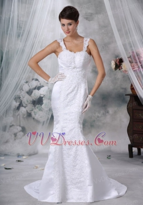 Luxurious Trumpet Petite Wedding Gown With Lace Appliques Low Price