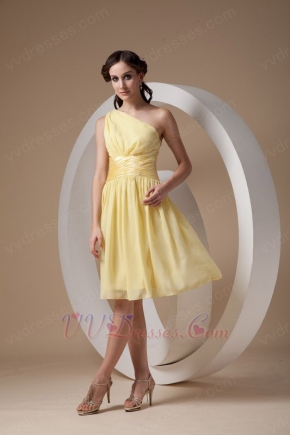 One Shoulder Knee-length Daffodil Chiffon Bridesmaid Dress