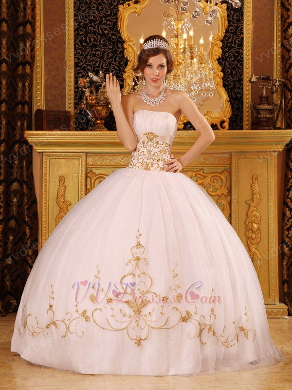 ... Dresses :: Fitted White Ancient Palace Ball Dress With Gold Embroidery